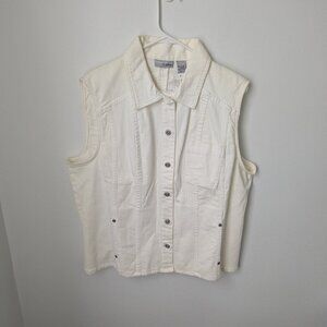 NWT Chico's Women's Platinum White Jeweled Vest, 3